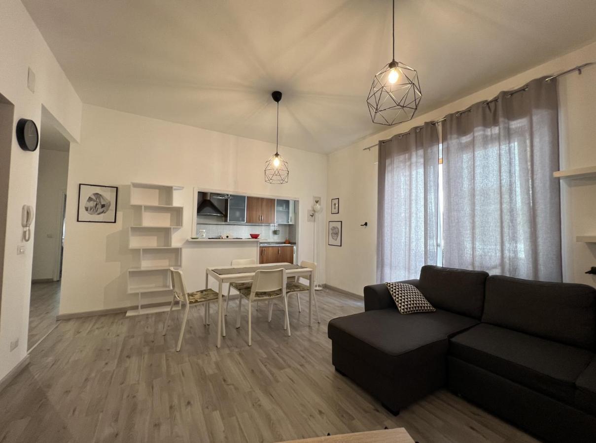 White Flat 2 Apartment *